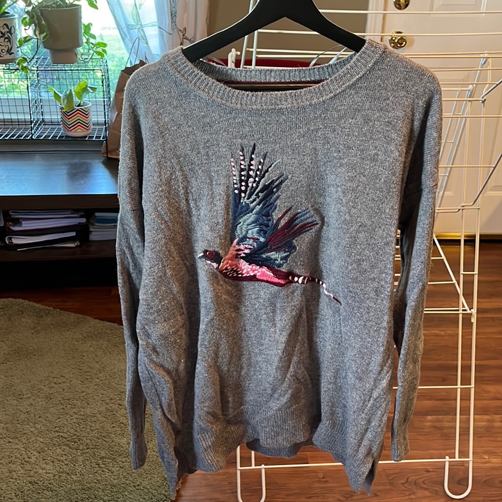 Grey wool sweater with embroidered pheasant — sz 12
